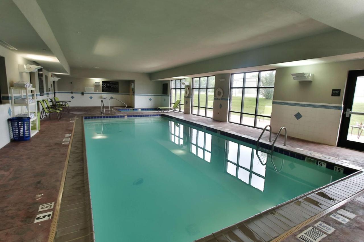 Hampton Inn & Suites Middlebury Eksteriør bilde