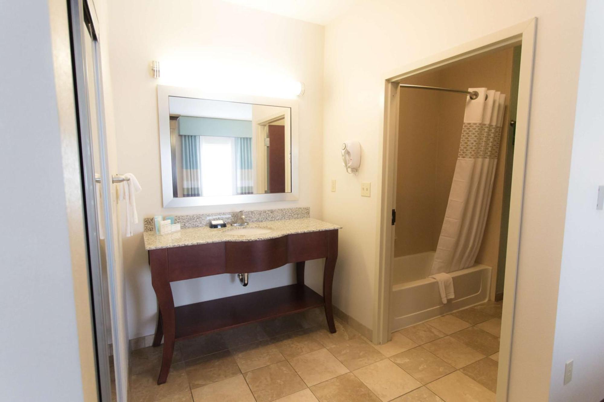 Hampton Inn & Suites Middlebury Eksteriør bilde