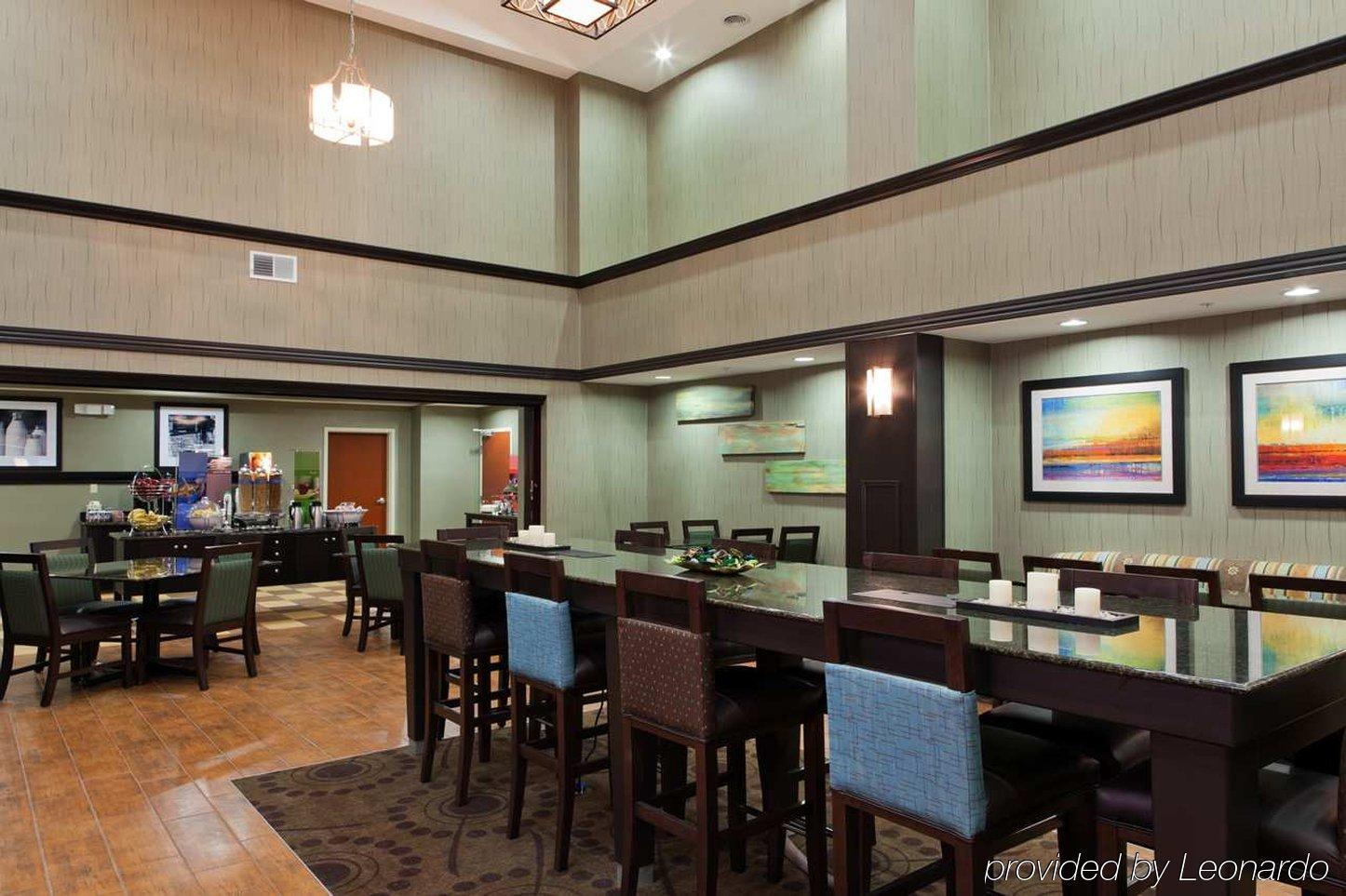 Hampton Inn & Suites Middlebury Restaurant bilde